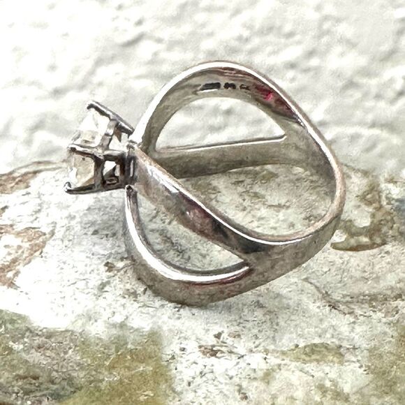 Sterling Silver Heart CZ Criss-Cross Band vintage ring - Picture 8 of 9